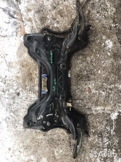 Подрамник Citroen Berlingo