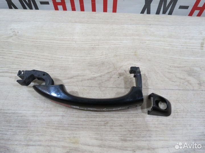 Ручка наружная передняя левая Audi Q3