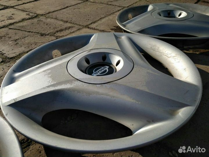 Колпаки Nissan