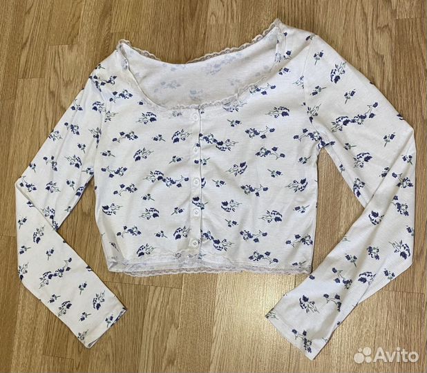 Белая кофточка Coquette