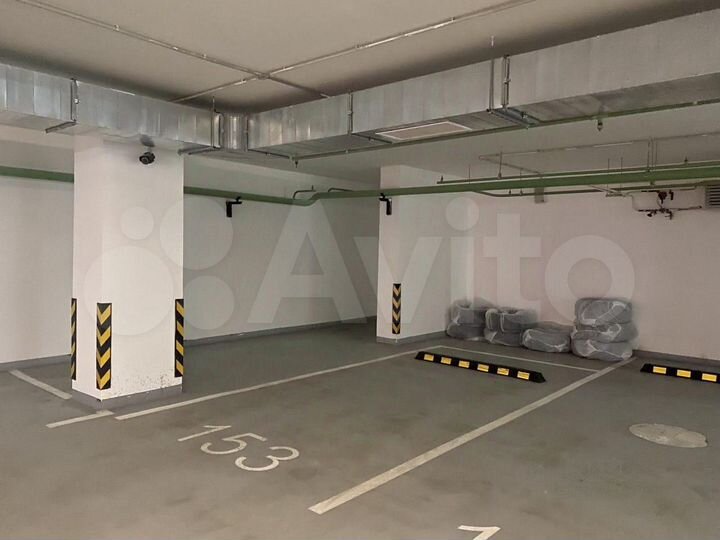 Машиноместо, 13 м²