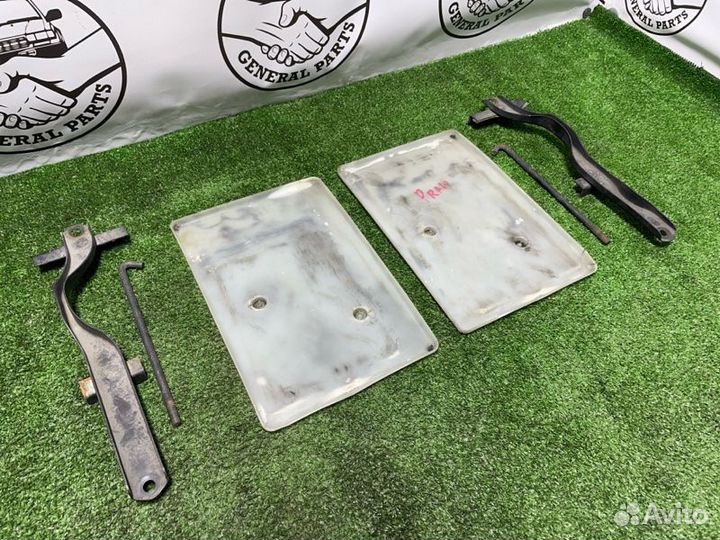 Крепление аккумулятора Toyota Land Cruiser Prado