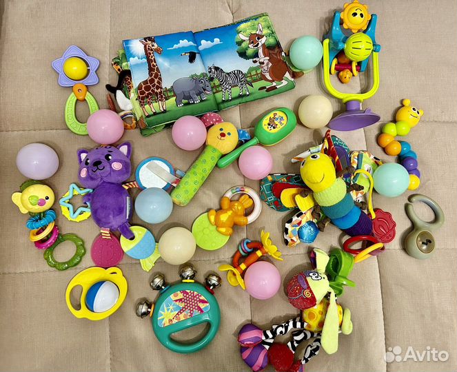 Игрушки для новорожденных малышей 0+ пакетом