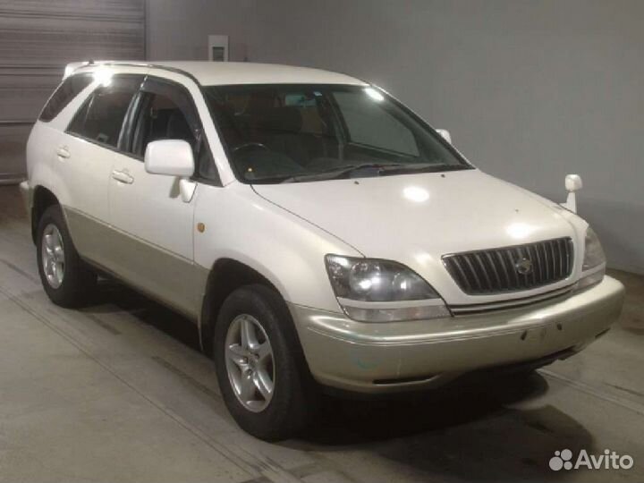 Подкрылок 77277-48010 на Toyota Harrier SXU15W 5S