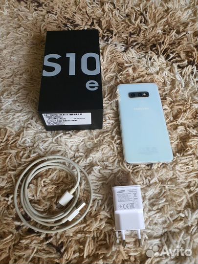 Samsung Galaxy S10e, 6/128 ГБ