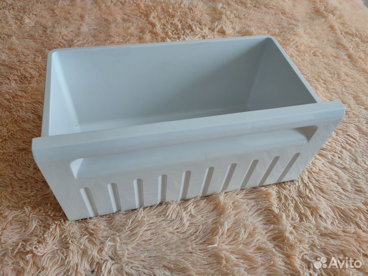 Ящик пластиковый от морозилки холодильника stinol