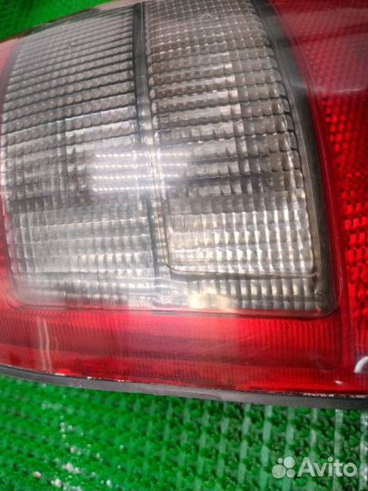 Фонарь задний левый Opel Vectra B X18XE 1998