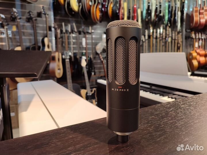 Студийный конденсаторный микрофон Beyerdynamic M70