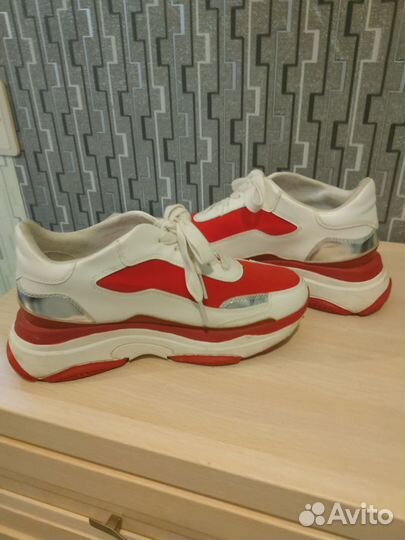 Кроссовки женские 38 размер натуральная кожа