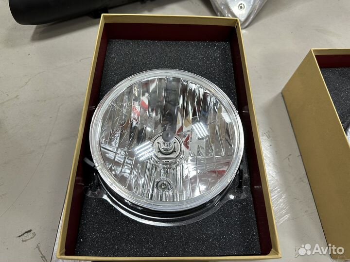 Фара на мотоцикл Indian новая оригинал 2 шт