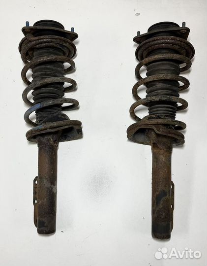 Стойка передняя Ford Escort