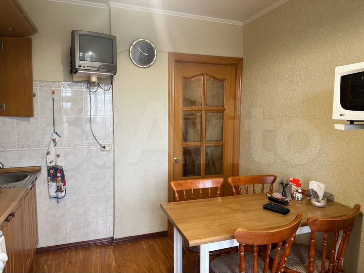 4-к. квартира, 86,5 м², 9/9 эт.