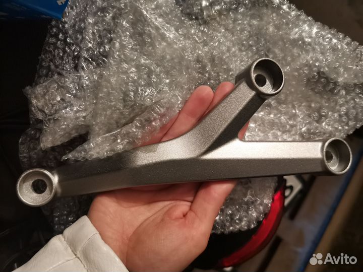 Кронштейн крепления двигателя правый bajaj