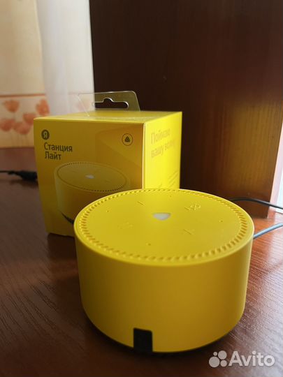 Яндекс колонка (станция) новая Алиса лайт