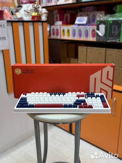 Механическая клавиатура StreamHarvest