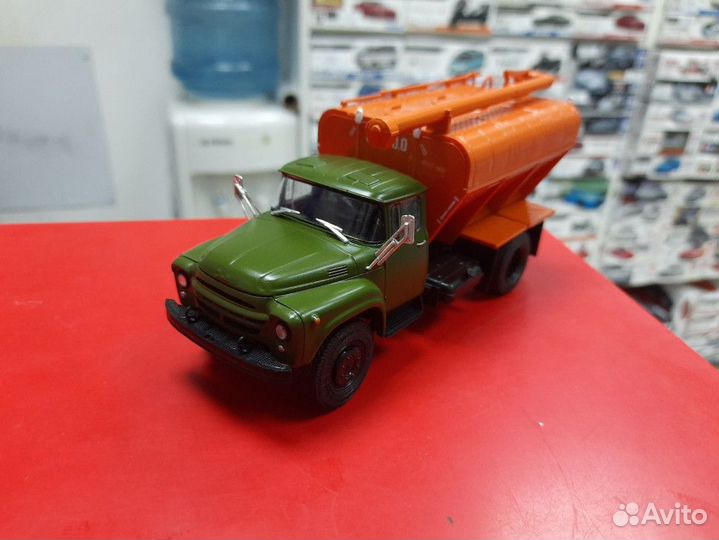 Наши грузовики №15 зск-10 на шасси ЗИЛ-130 1:43 Mo