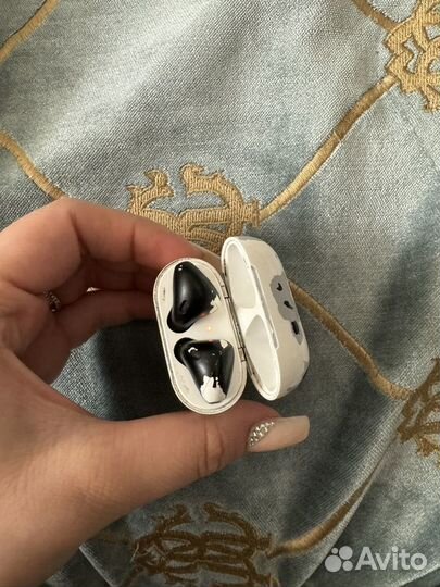 Airpods 1 го поколения