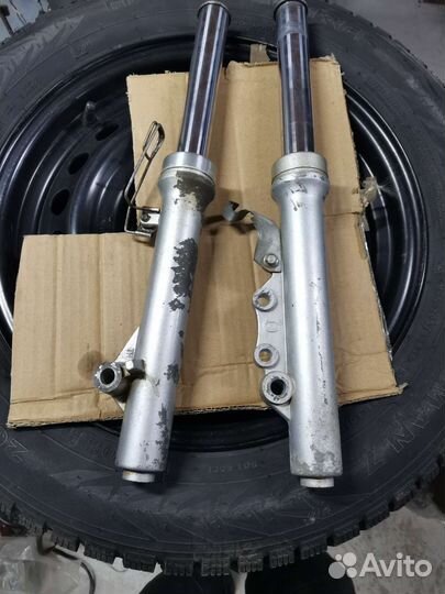 Перья вилки, передние амортизаторы