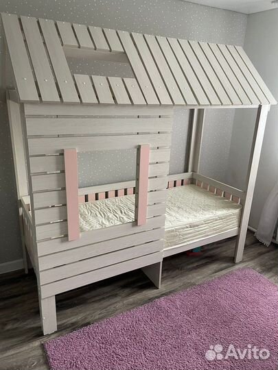 Детская кровать домик