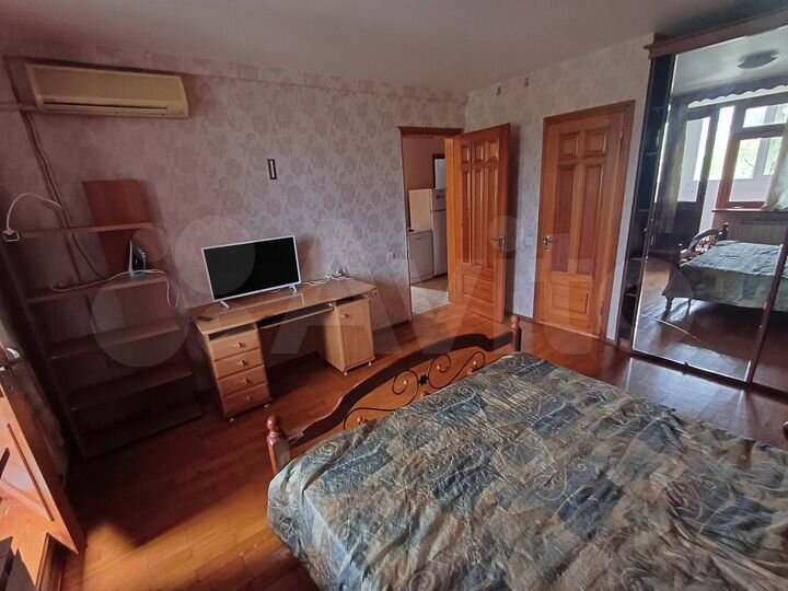 2-к. квартира, 50 м², 1/5 эт.