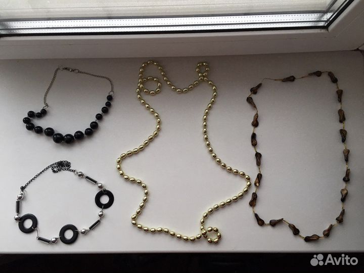 Комплект ожерельев (б/у)