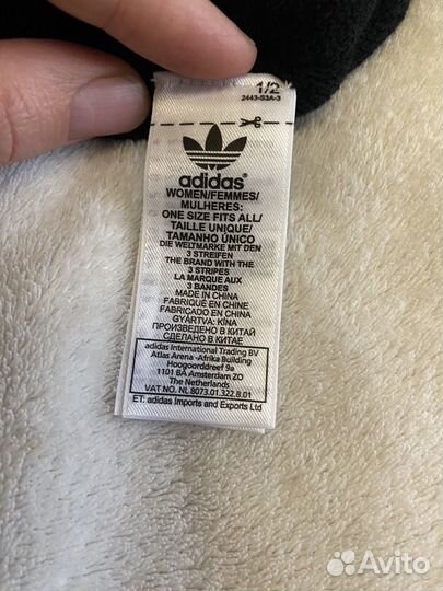 Шапка женская adidas (весна-осень)
