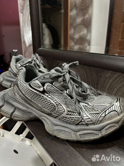 Кроссовки balenciaga 3xl 39размер