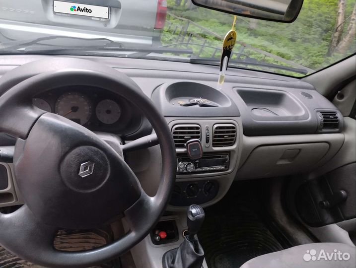 Renault Symbol 1.4 МТ, 2004, 200 000 км