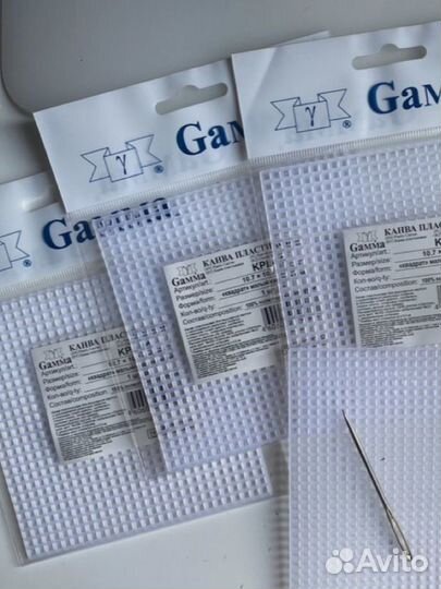 Картон, фетр и пластиковая канва на доставку