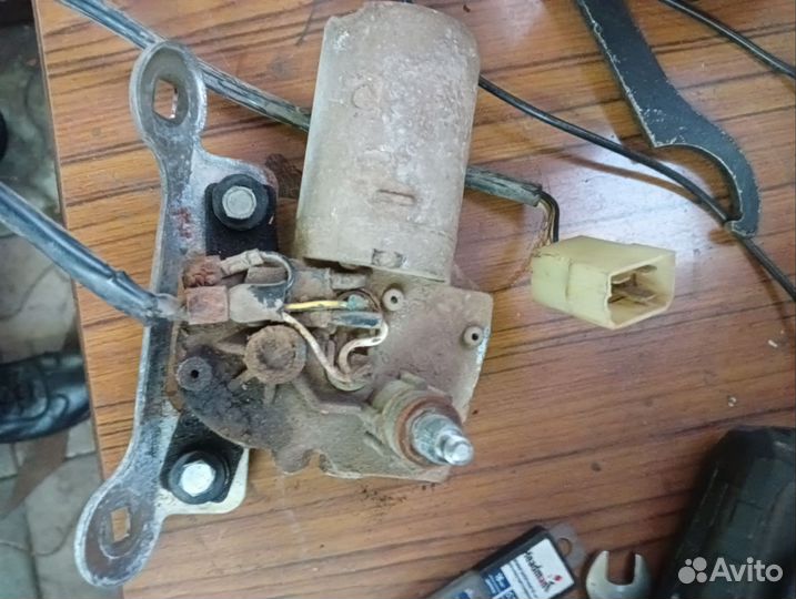 Моторчик заднего дворника ваз 2114