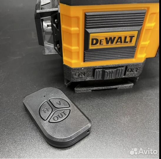 Лазерный уровень Девольт DeWalt 4D 360