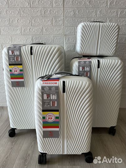 Чемодан на колесах/Магазин/Доставка