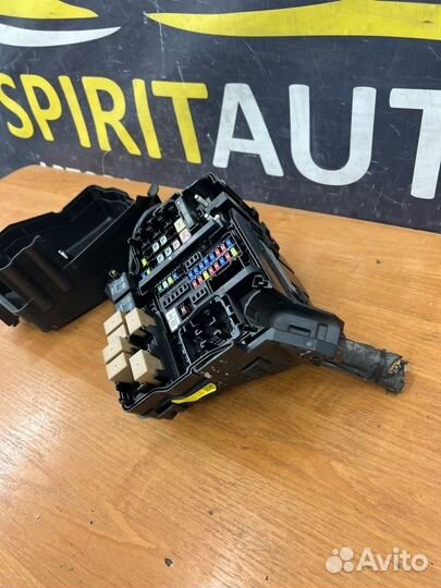 Блок предохранителей Kia Seltos 1 G4FJ 2019-2023