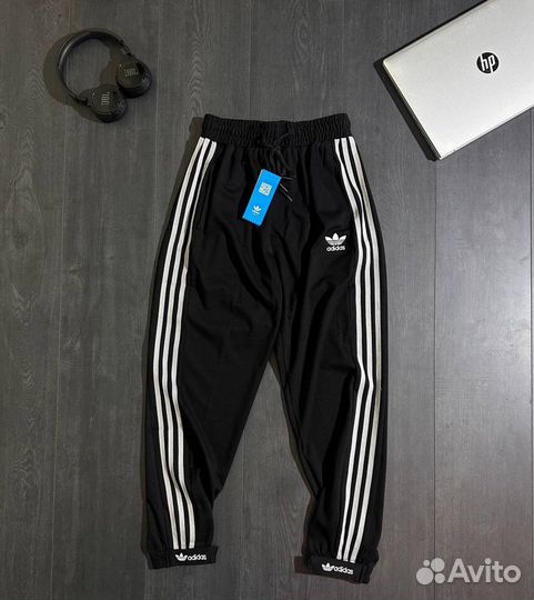 Спортивные штаны adidas