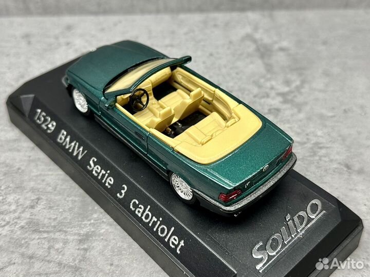 Модель автомобиля BMW E36 кабриолет 1:43 Solido