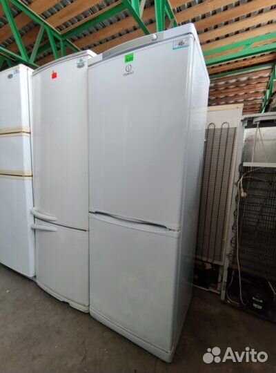 Холодильник бу indesit
