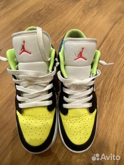 Кроссовки nike jordan retro