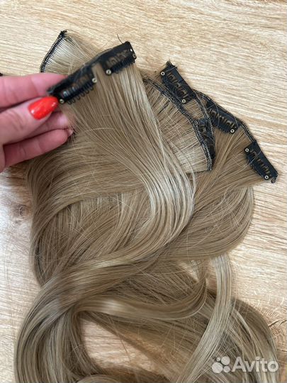 Волосы на заколках искусственные
