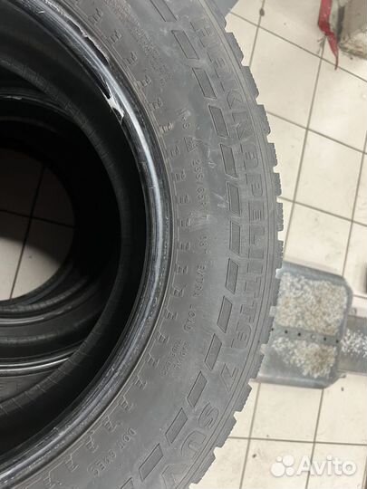 Nokian Tyres Hakkapeliitta 7 SUV 235/65 R17 108T