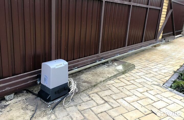 Ремонт выдвижных ворот/ ремонт шлагбаумов