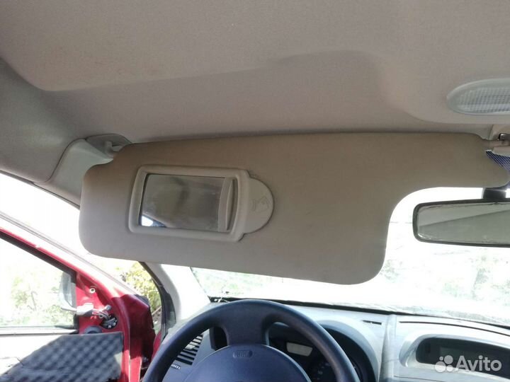 Козырёк солнцезащитный Рено Меган 2