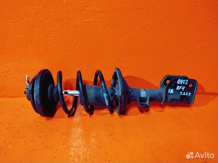 Стойка передняя правая honda stepwgn RF3/4/5/6/7/8