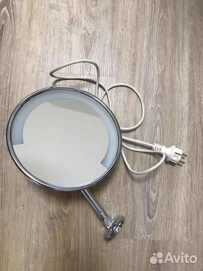 Зеркало для ванной косметическое с подсветкой Inda