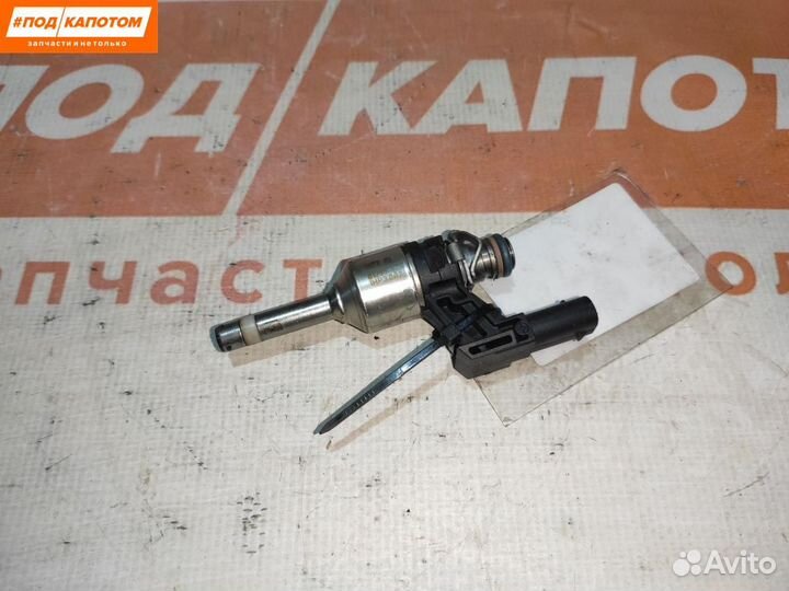 Форсунка топливная Volkswagen Golf 6 2012