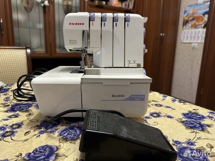 Оверлок family ml645d