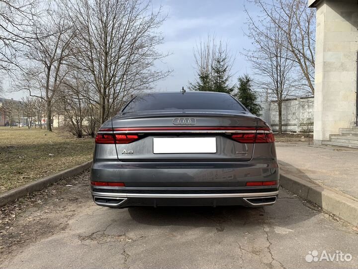 Audi A8 3.0 AT, 2018, 64 100 км