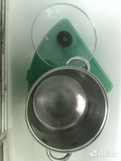 Тушилка, кастрюли, сковородки, миски