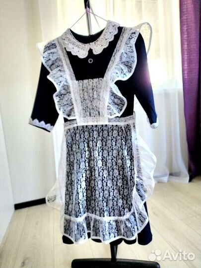 Белый школьный фартук