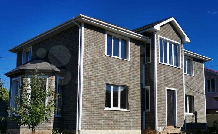 Дом 185 м² на участке 6,5 сот.