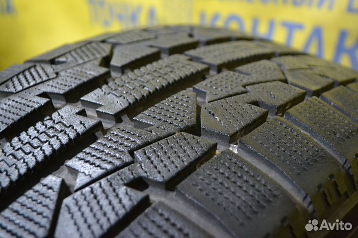 Toyo Observe Garit GIZ 225/55 R17